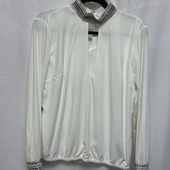 Bebe Embellished Keyhole Long Sleeve Top - Picture 3 of 10